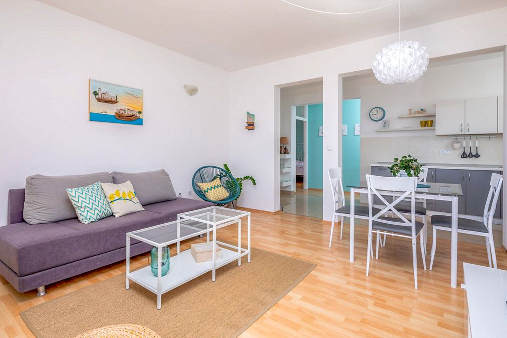 Villa Ina Dalmatia Coast Olivers Travels 02