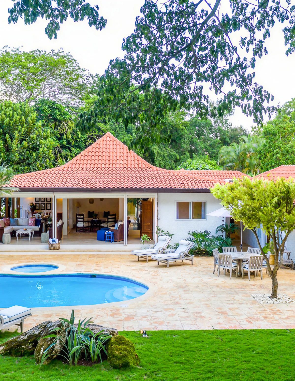 Villa ID-10033
