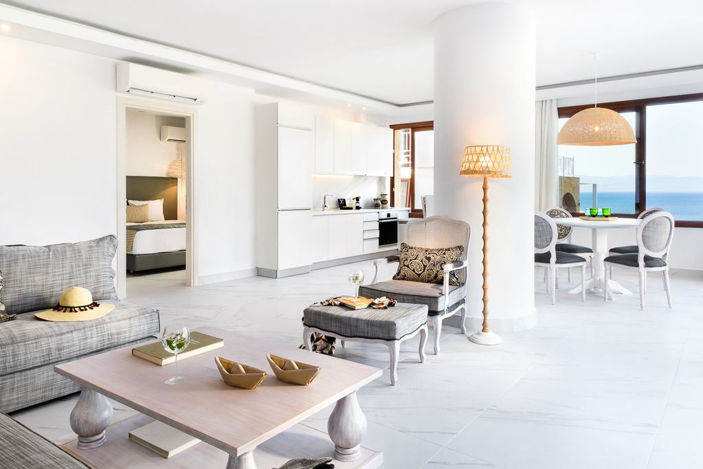 Residence Makrina Halkidiki Olivers Travels 4