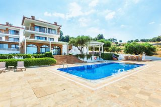 Residence Kardia Halkidiki Olivers Travels 1