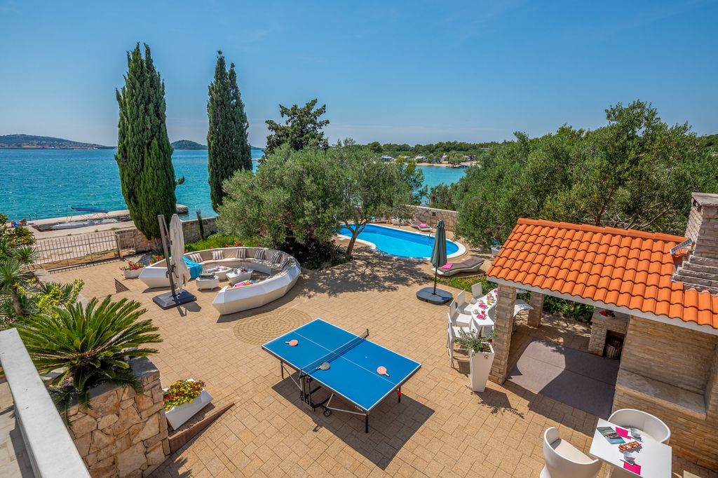 Villa Viktors Dalmatia Coast Olivers Travels 05