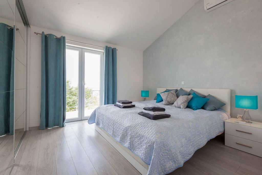 Villa Voldemars Dalmatia Olivers Travels 3