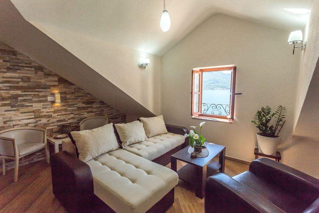 Casa Banja Bay of Kotor Olivers Travels 5
