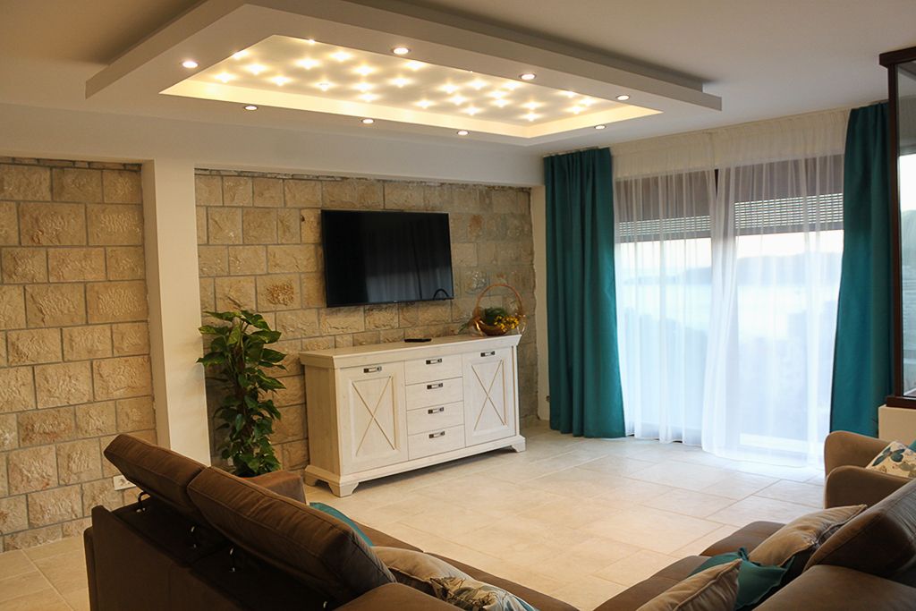 Luka Villa Budva Olivers Travels 3