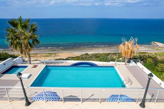 Villa Kuris Northern Cyprus Olivers Travels1