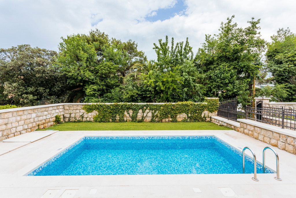 Villa Orvnik Dubrovnik Olivers Travels 2