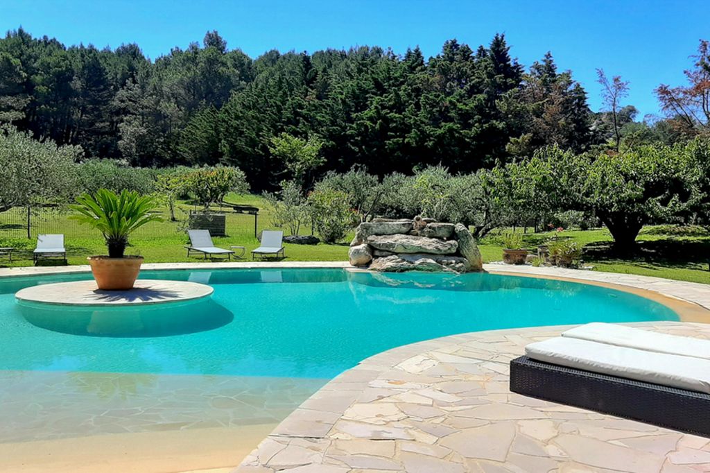 Le Bassin Turquoise Provence France Olivers Travels 2