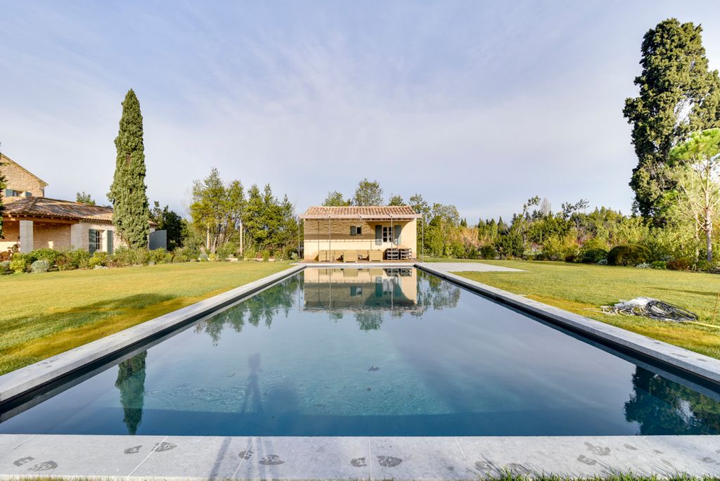 L Esplanade Provence Olivers Travels 5