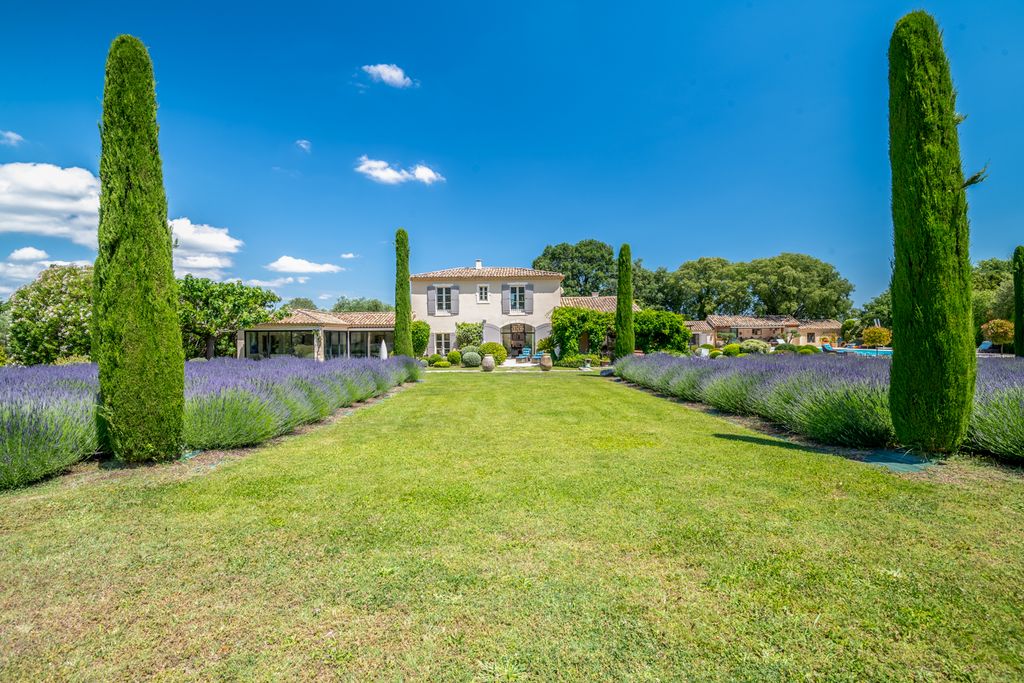 Maison Des Fees Provence Olivers Travels 02