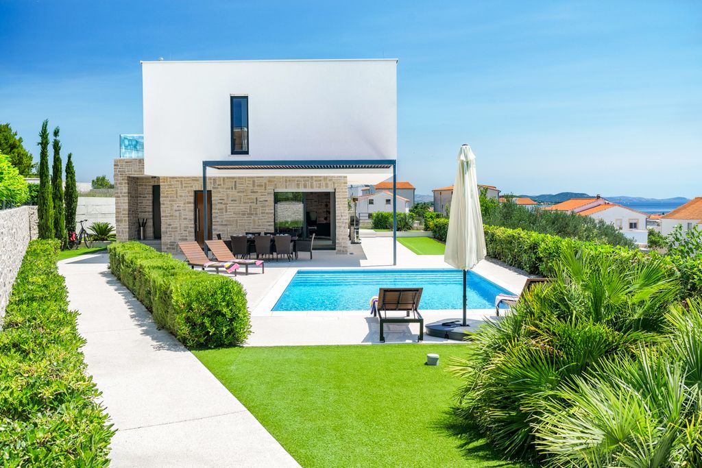 Villa Caprice Dalmatia Coast Croatia OliversTravels 2