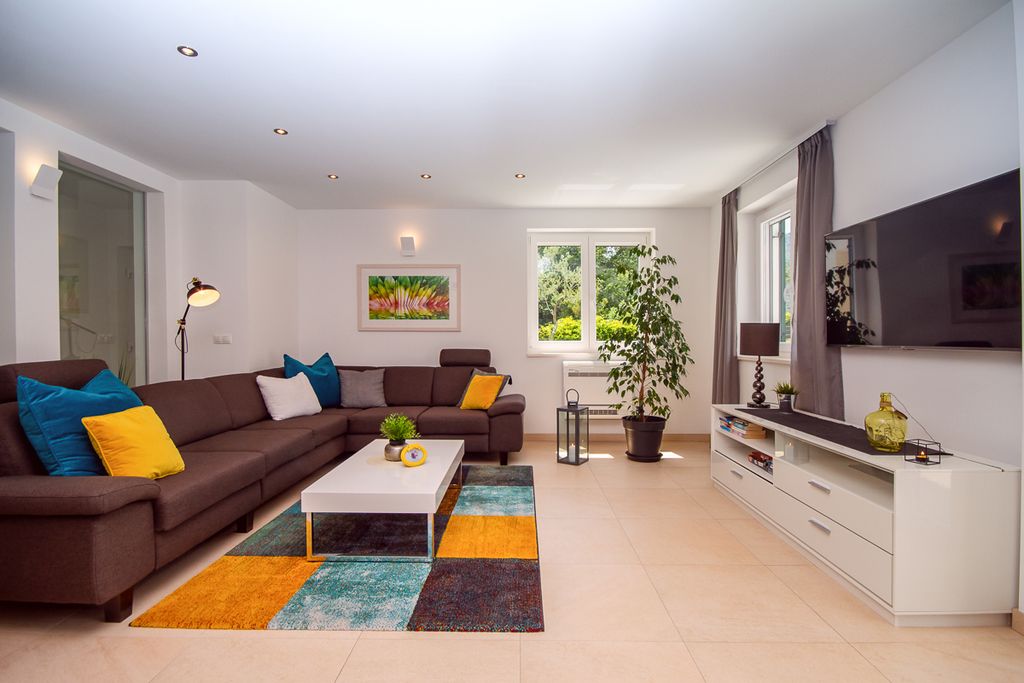 Villa Adorina Dalmatia Olivers Travels 1 3