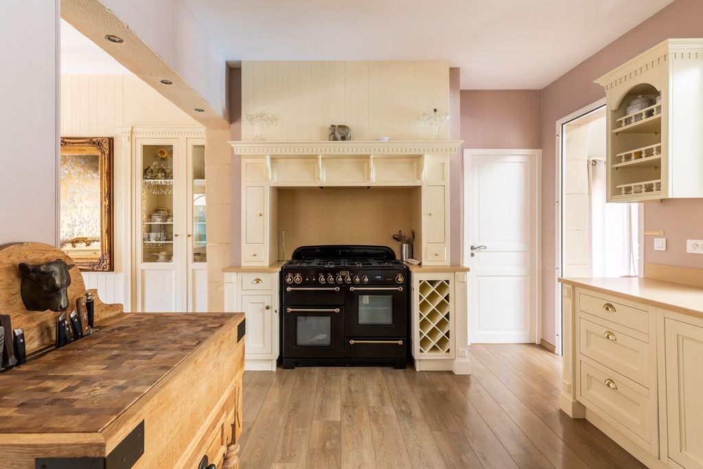 Villa Carreaux Bleus Languedoc Fr Olivers Travel 5