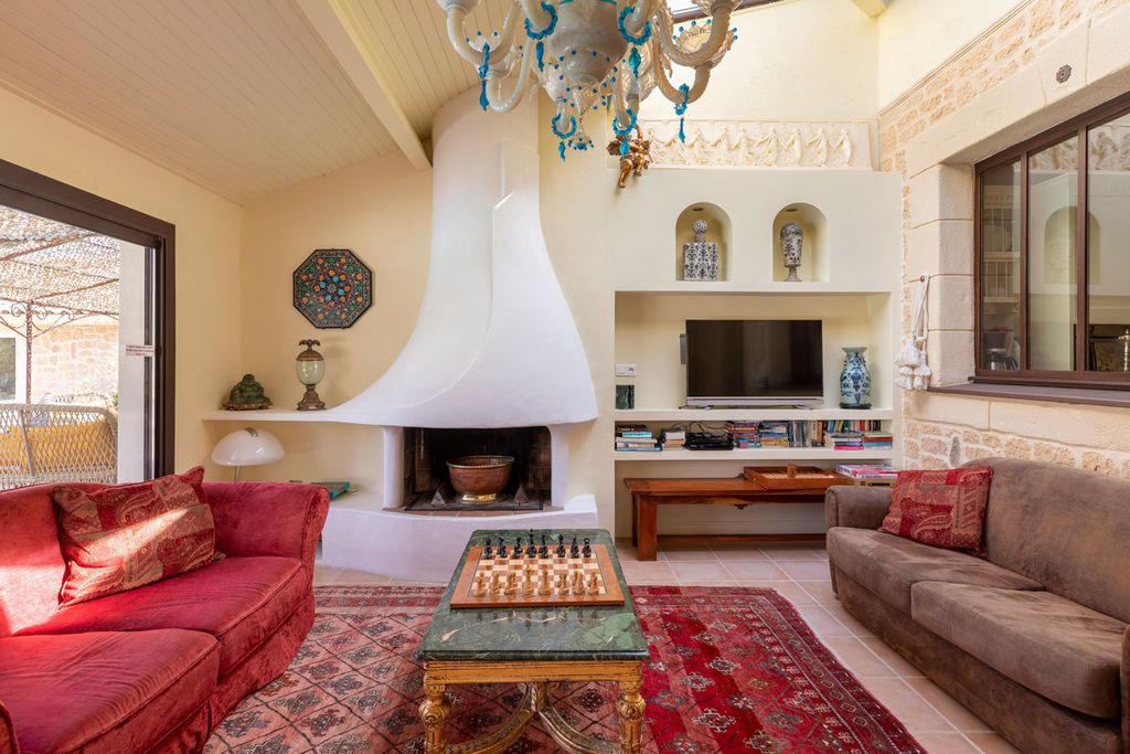 Villa Carreaux Bleus Languedoc Fr Olivers Travel 9