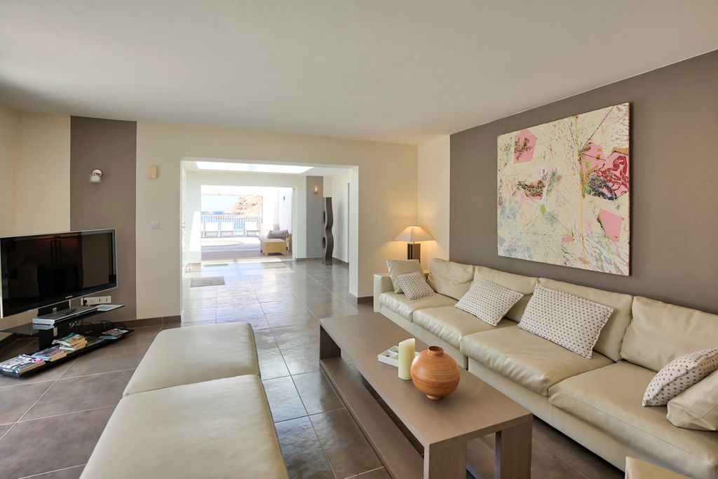 Villa Roches Rouges Corsica Olivers Travels 8