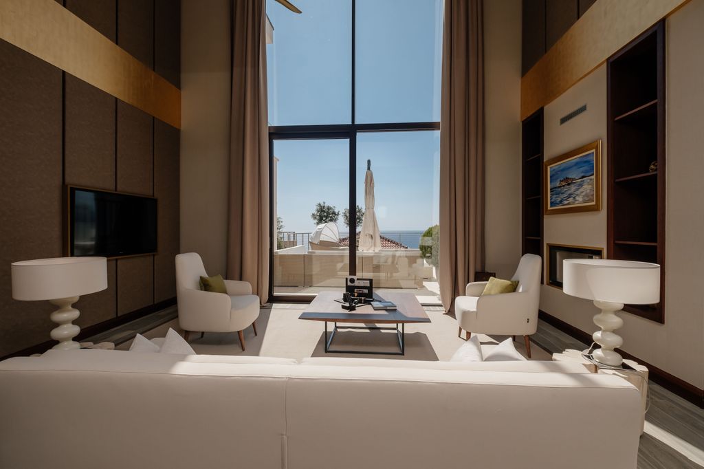 Villa Doclea Budva Olivers Travels  1 