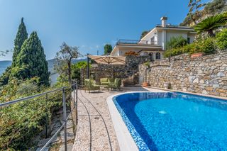 Villa Pitagora Liguria Olivers Travels1