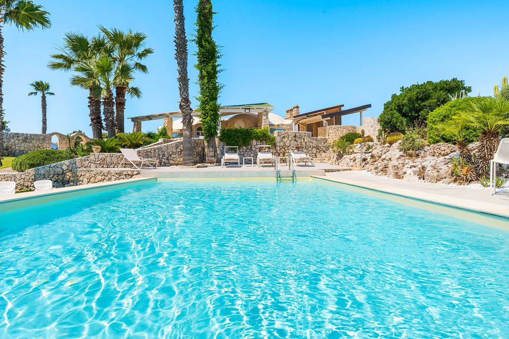 Villa Matilda Sicily OliversTravels 1