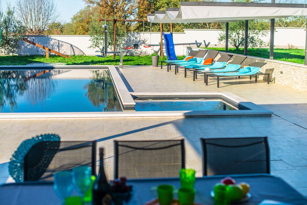 Villa Resjuni Istria Olivers Travels 2