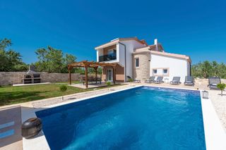 Villa Bihac Dalmatia Olivers Travels 1