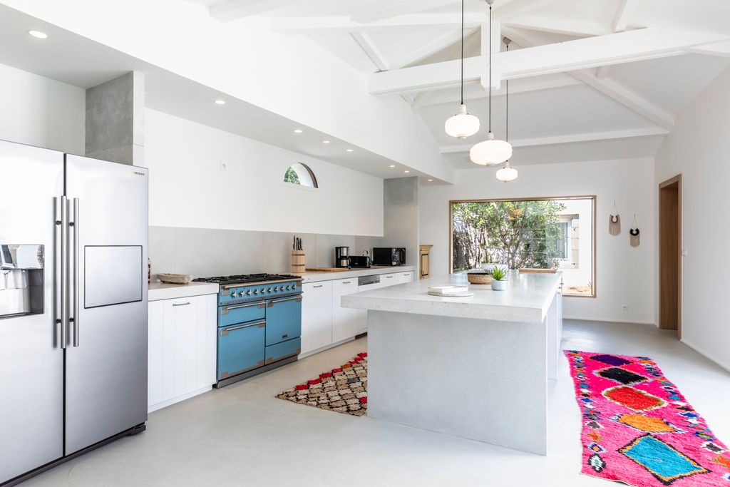 Maison des Vagues Biarritz Olivers Travels 4