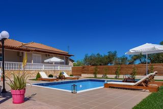 Villa Agrilia Zakynthos Olivers Travels 1