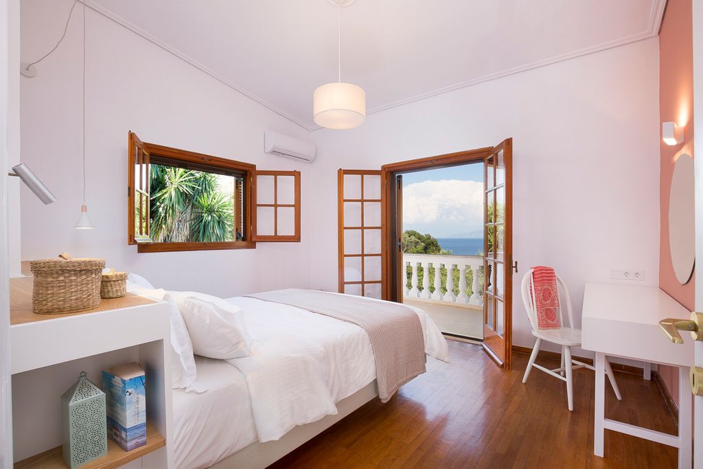 Villa Jacaranda Blue Corfu Olivers Travels 4