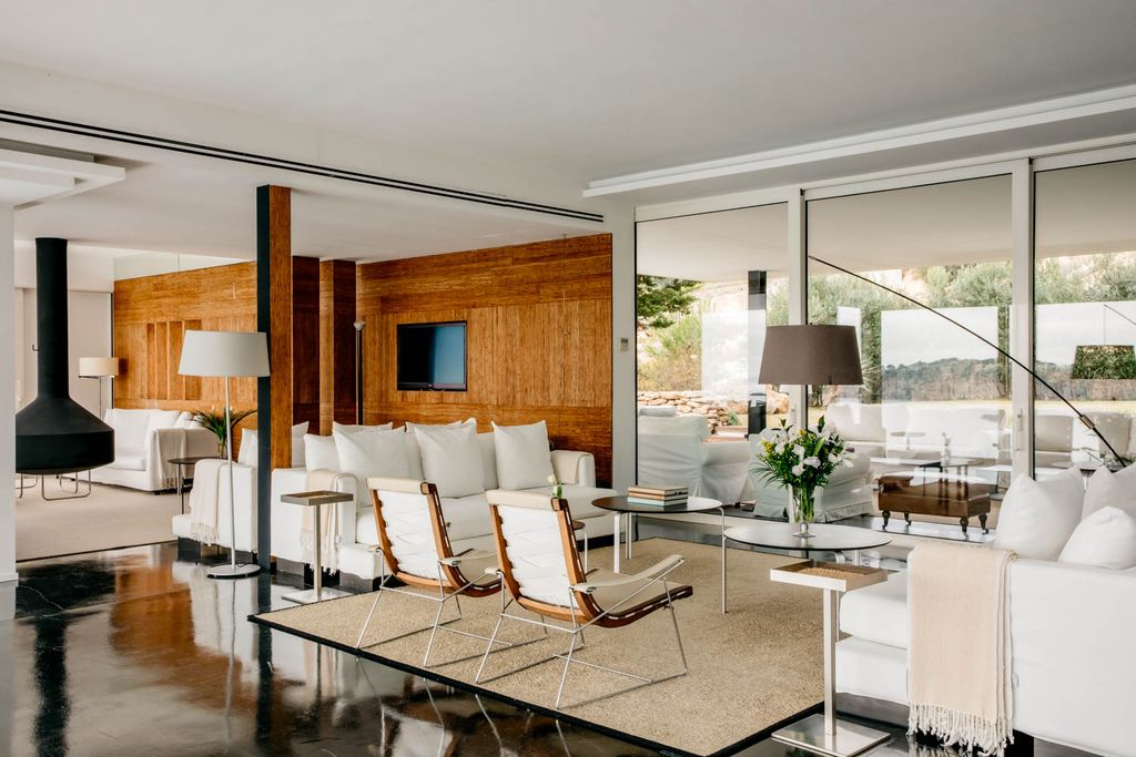 Deluxe Alegre Ibiuza Spain OliversTravels 5