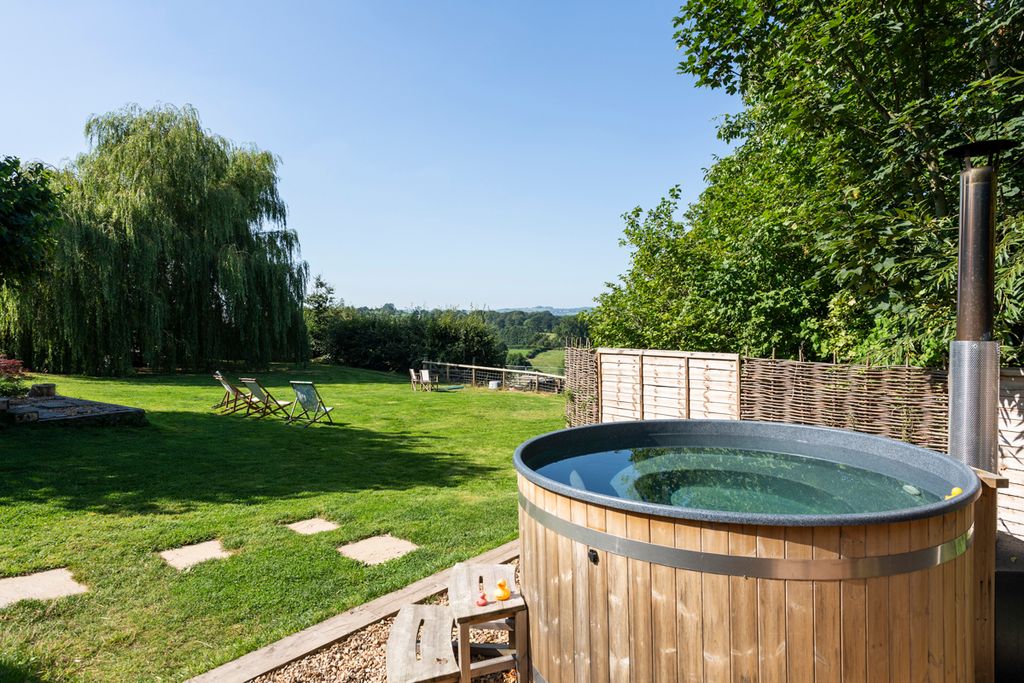 Newton Court Midlands Olivers Travel 2