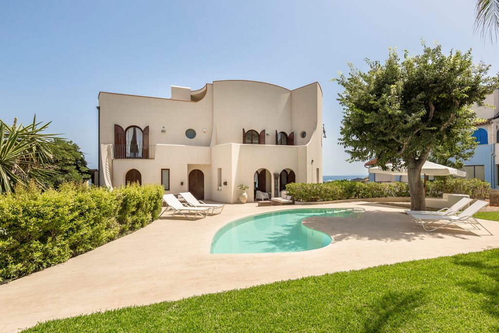 Villa Ornelia Sicily Olivers Travels 13