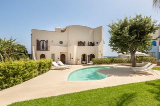 Villa Ornelia Sicily Olivers Travels 13