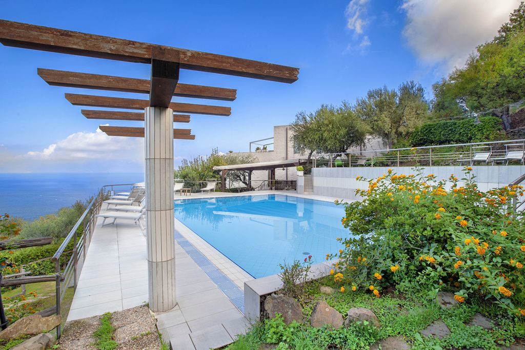 Villa Lea Sorrento Olivers Travels 1