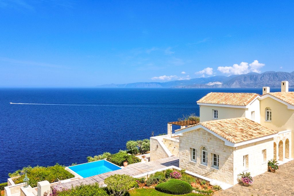 Exi Estate Crete Olivers Travel 1