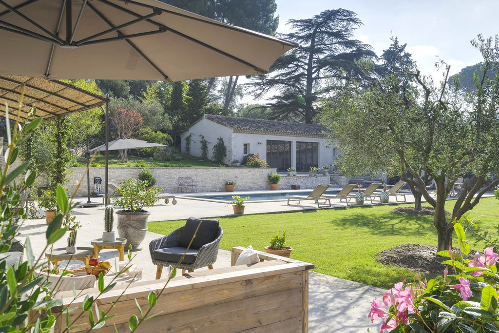 Le Patio du Soleil Provence Olivers Travels3