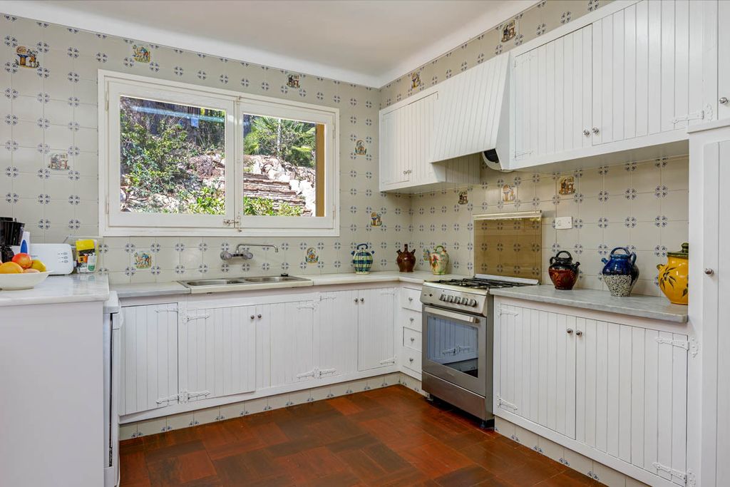 Villa Mossec Costa Brava Olivers Travels 4