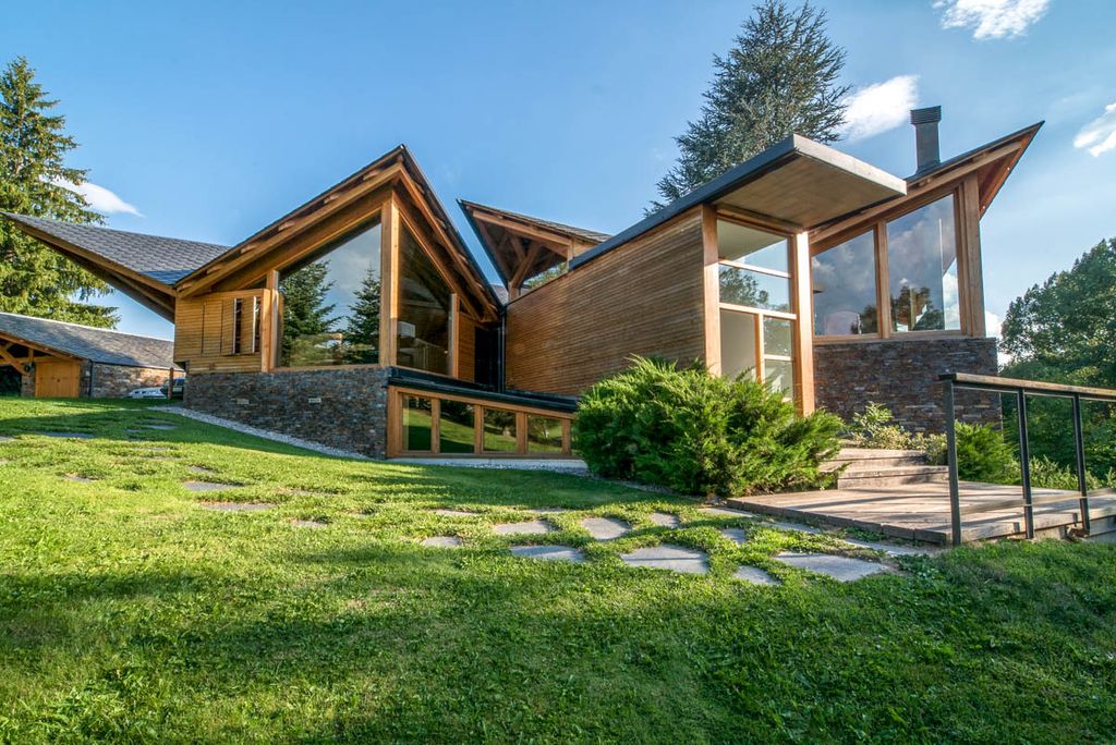 Villa Talltorta Catalonia Olivers Travels8