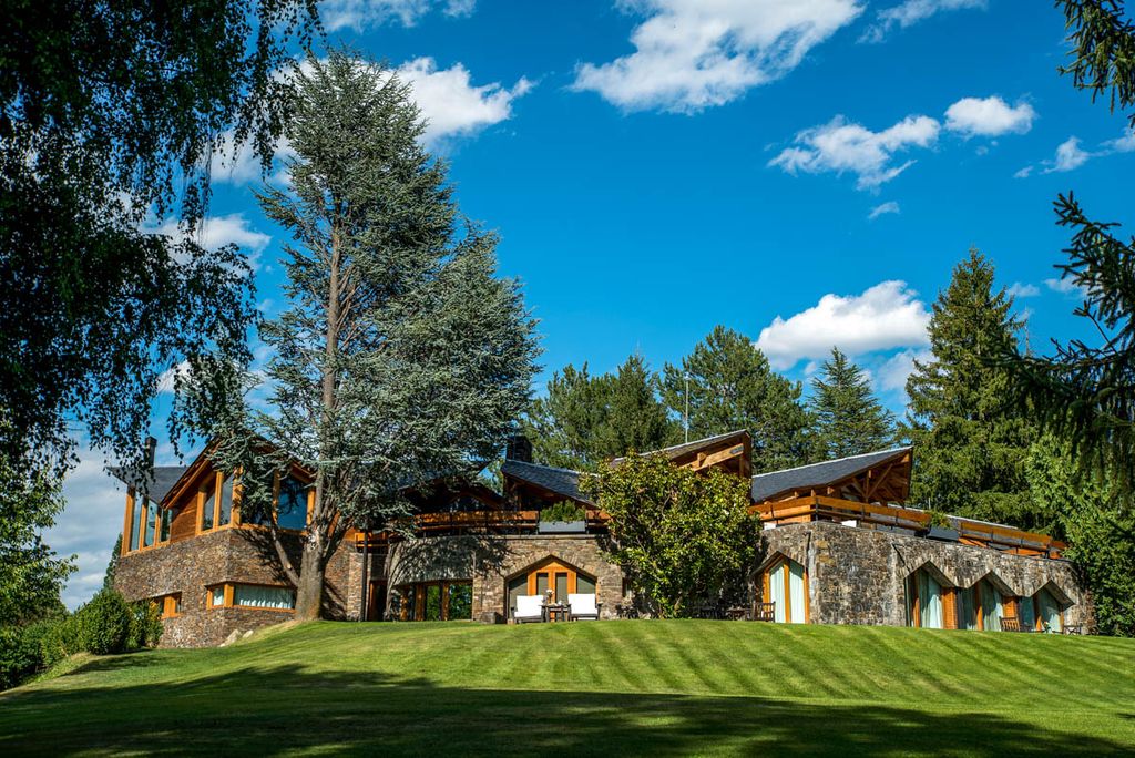 Villa Talltorta Catalonia Olivers Travels18