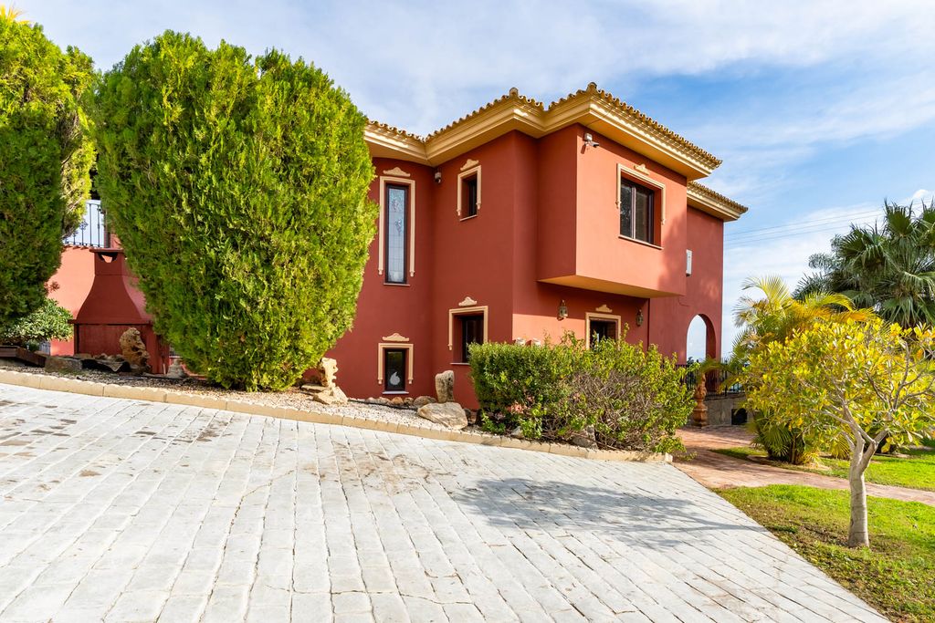 Casa Alexander Costa Del Sol Spains OliversTravels 3
