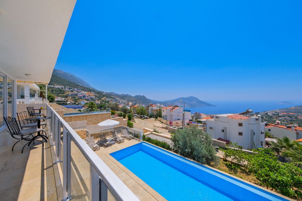 Villa Ay 2 Kalkan Turkey Olivers Travels 02