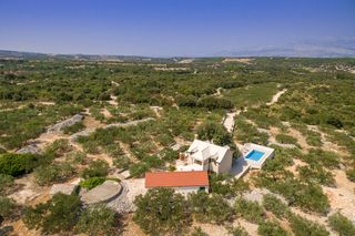 Villa Lombrodica Brac Olivers Travels 16