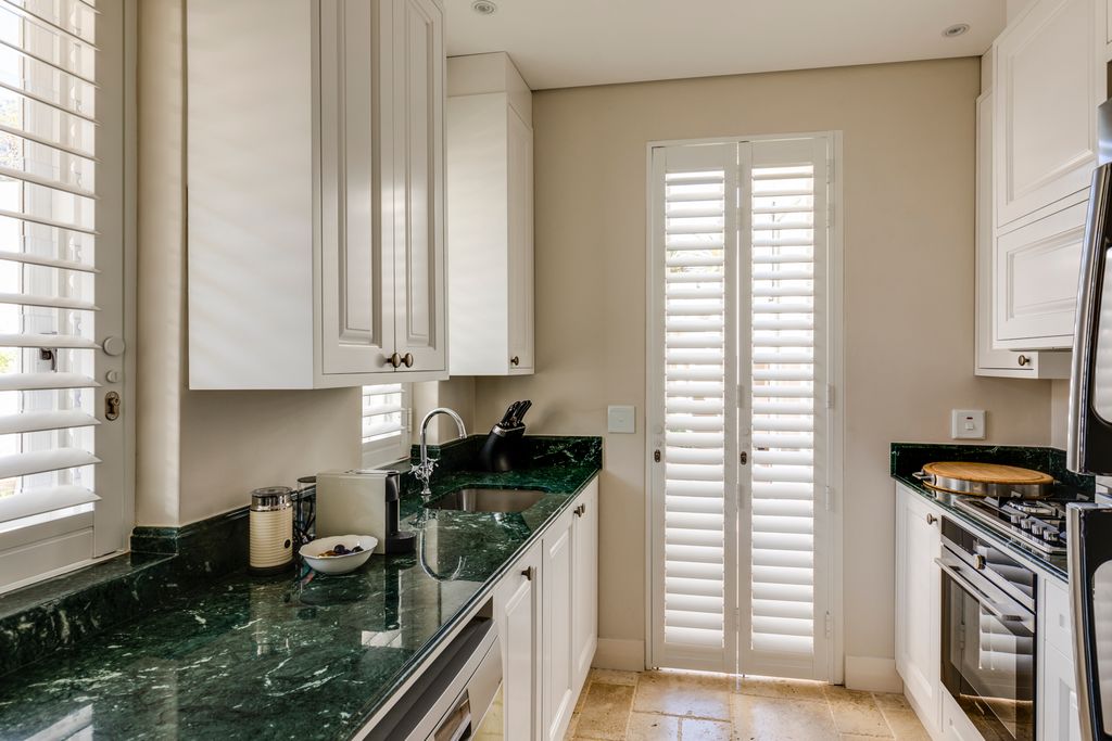 Villa Sedgemoor Pavilion Olivers Travels 5