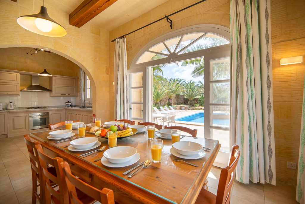 Snip Farmhouse Malta Olivers Travels 4