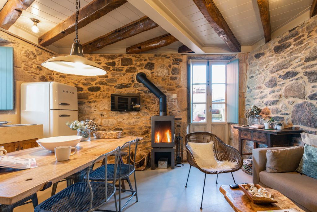 Cottage Liuvigild Galicia Olivers Travels3