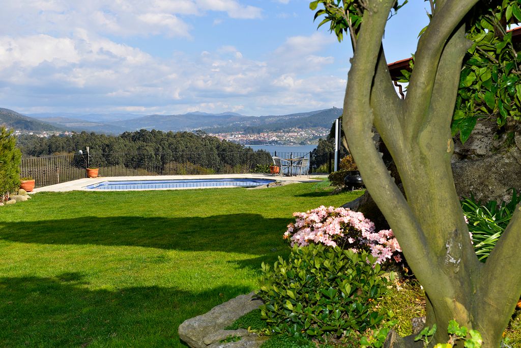 Casa El Bravo Galicia Olivers Travels 7