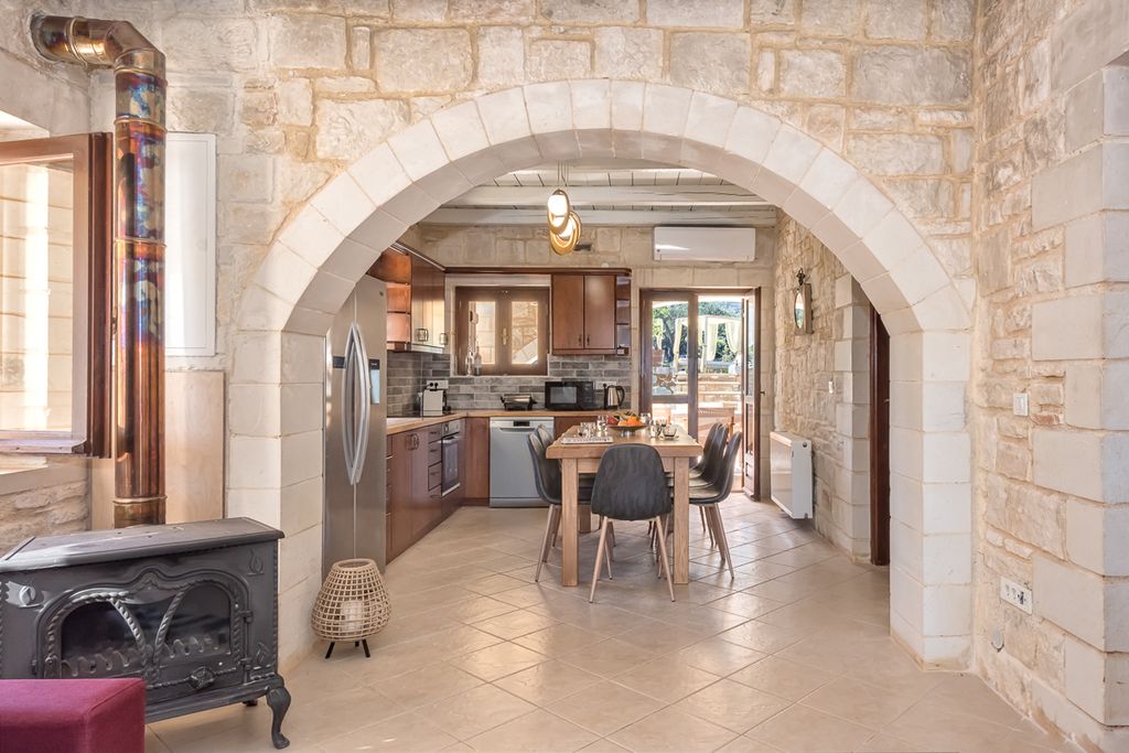 Villa Peristeri Crete Greece Olivers Travels4