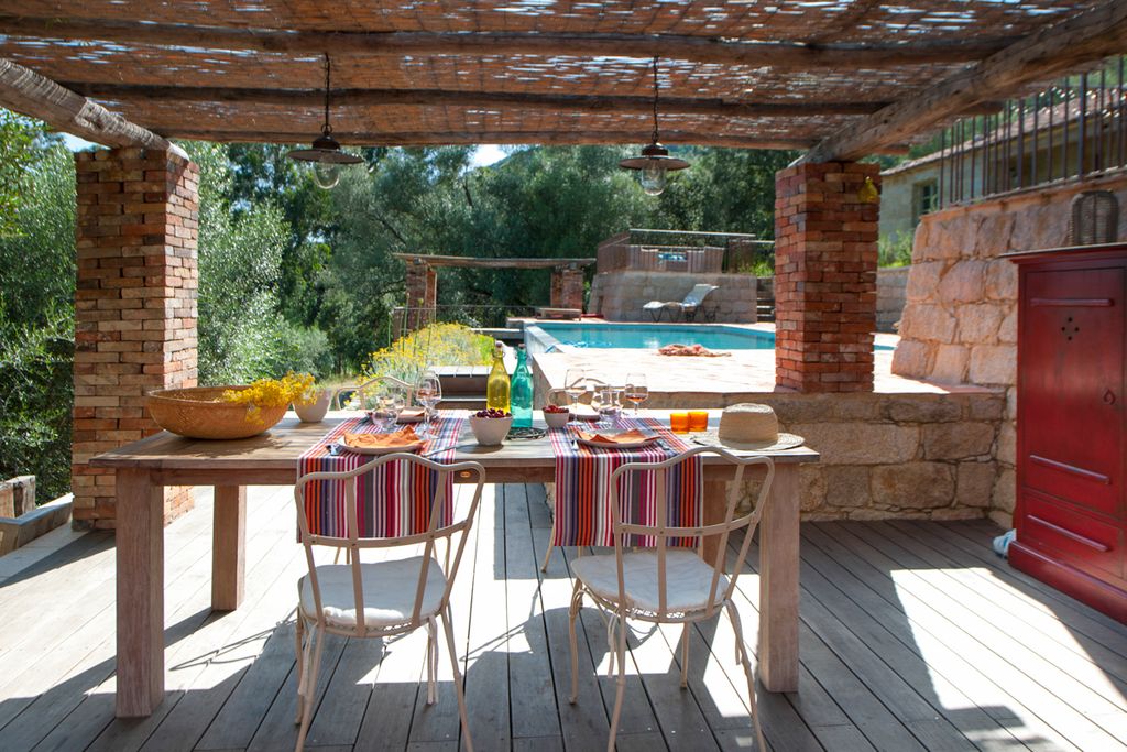 L Ecole Des Vignes Corsica Olivers Travels 2