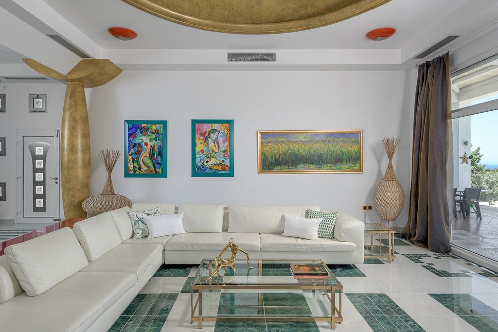 Villa Zandra Rhodes Olivers Travels 3