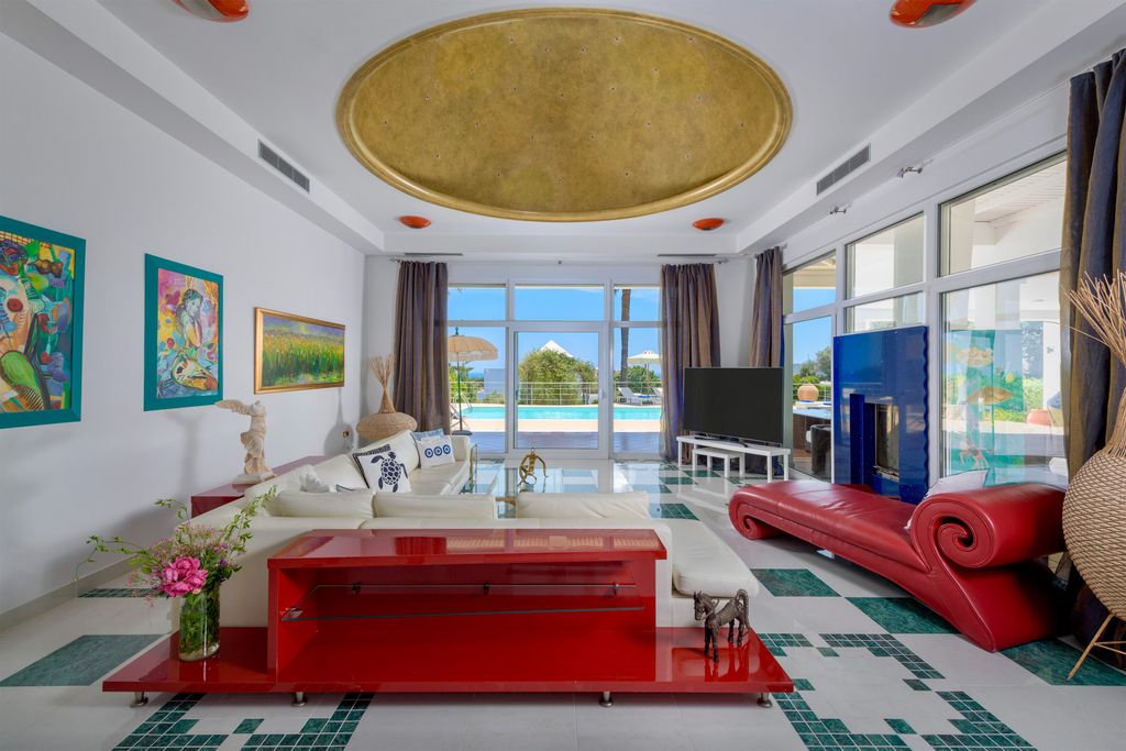 Villa Zandra Rhodes OliversTravels 4