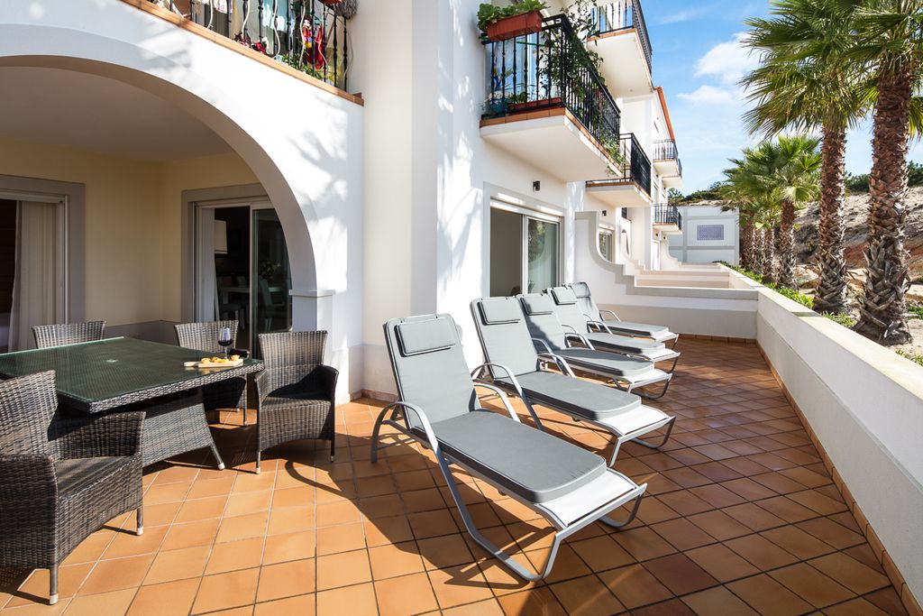 Ocean Apartment II Praia del Rey Silver Coast Olivers Travels 4