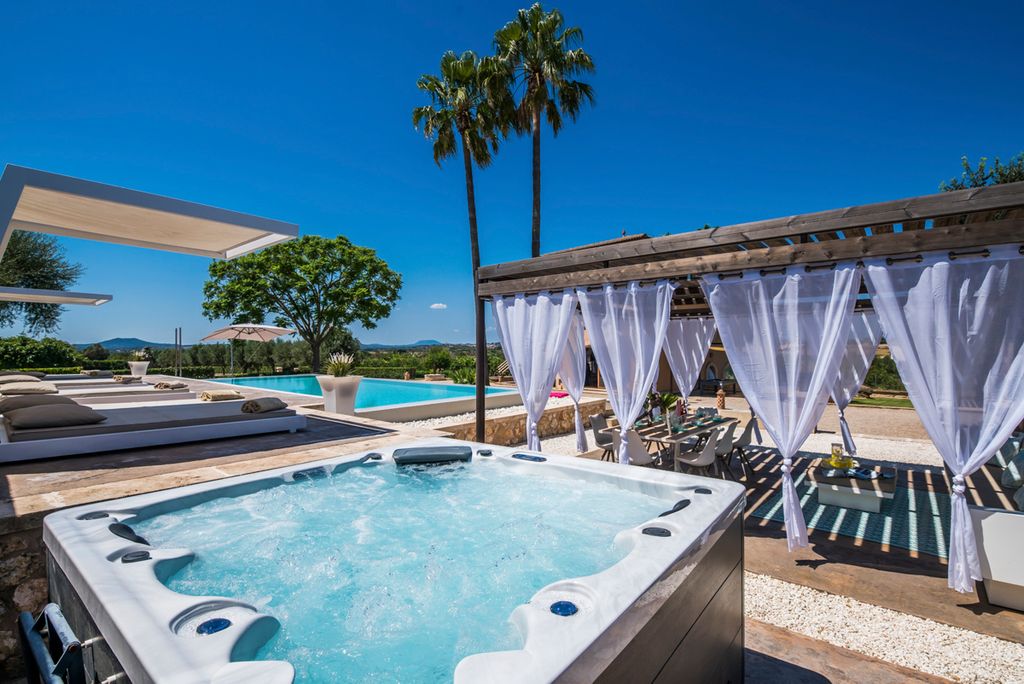 Finca Lau Deluxe Mall Olivers Travels 2