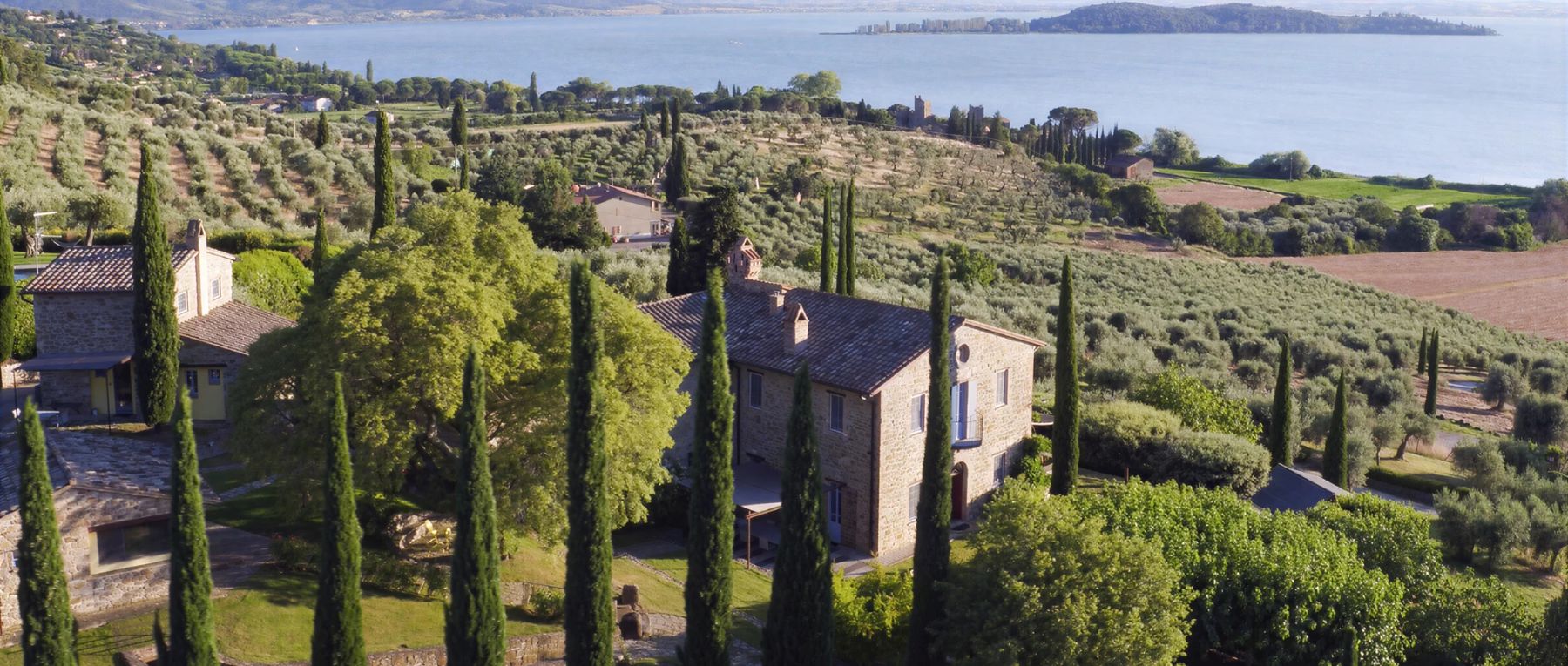 001 villa spaccasassi central italy olivers travels desktop center